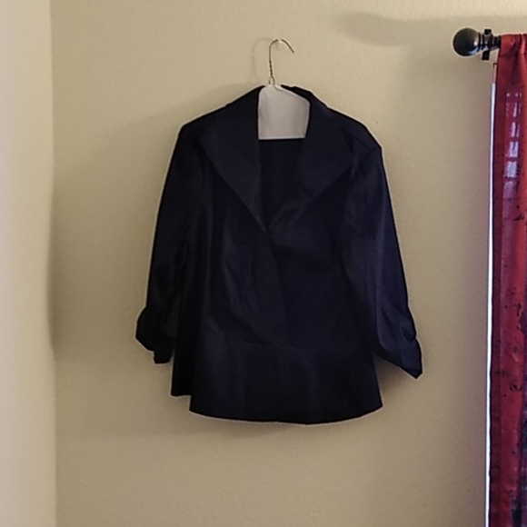 Skirt suit - Picture 4 of 6